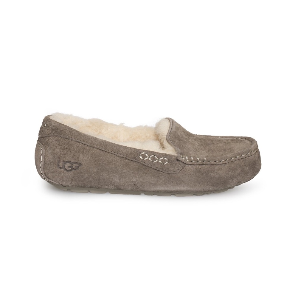 W's UGG Ansley Slippers 💖